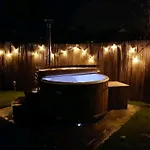 Prázdninový dům Scandinavian Wellness Met Hottub & Sauna *