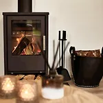 Scandinavian Wellness Met Hottub & Sauna *
