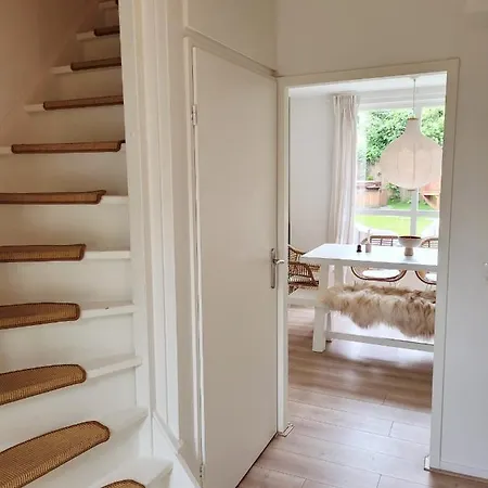 Scandinavian Wellness Met Hottub & Sauna