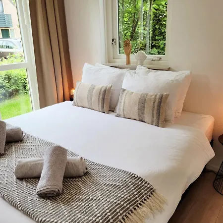 Ferienhaus Scandinavian Wellness Met Hottub & Sauna