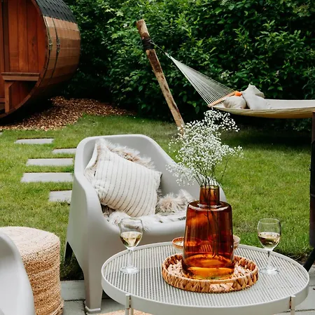 Scandinavian Wellness Met Hottub & Sauna *