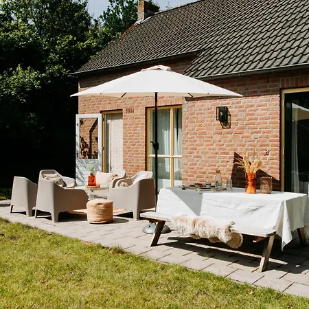 Scandinavian Wellness Met Hottub & Sauna