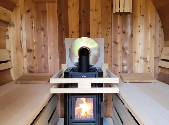 Scandinavian Wellness Met Hottub & Sauna *