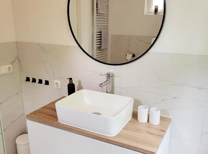 Сasa de vacaciones Scandinavian Wellness Met Hottub & Sauna