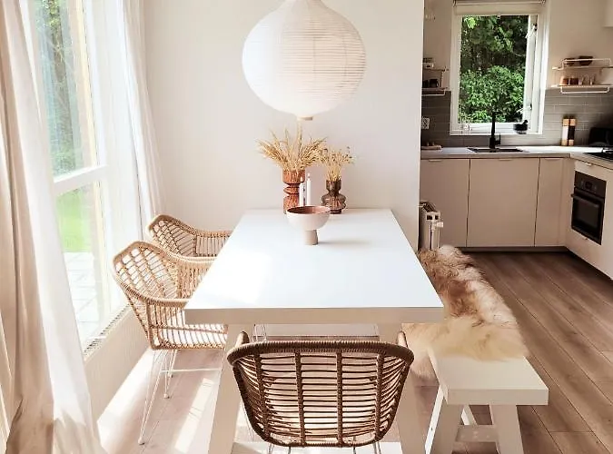 Scandinavian Wellness Met Hottub & Sauna Сasa de vacaciones Ewijk