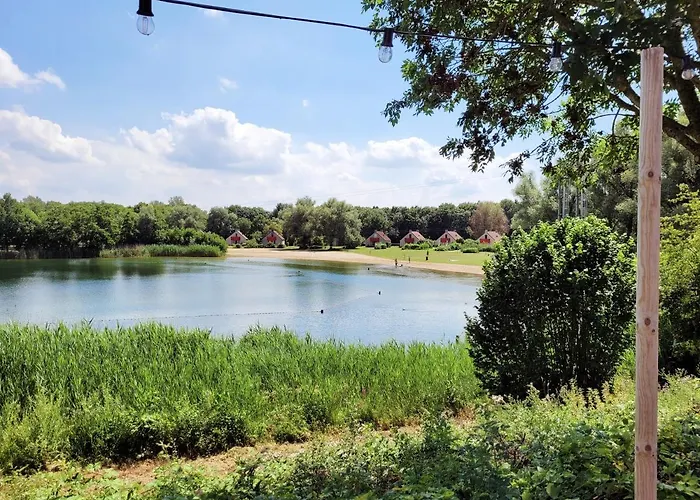 Scandinavian Wellness Met Hottub & Sauna 別荘 *