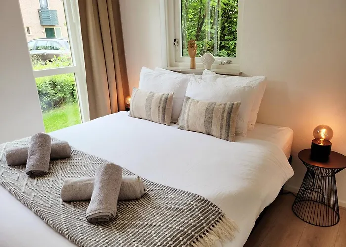 別荘 Scandinavian Wellness Met Hottub & Sauna